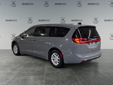 2023 Chrysler Pacifica Touring-L image 3
