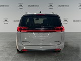 2025 Chrysler Pacifica Limited image 4