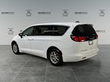2024 Chrysler Grand Caravan SXT image 3