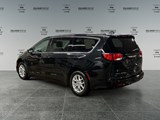2023 Chrysler Grand Caravan SXT image 3