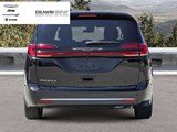 2027 Chrysler Pacifica Select image 5