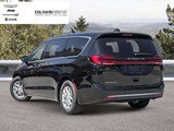 2027 Chrysler Pacifica Select image 4