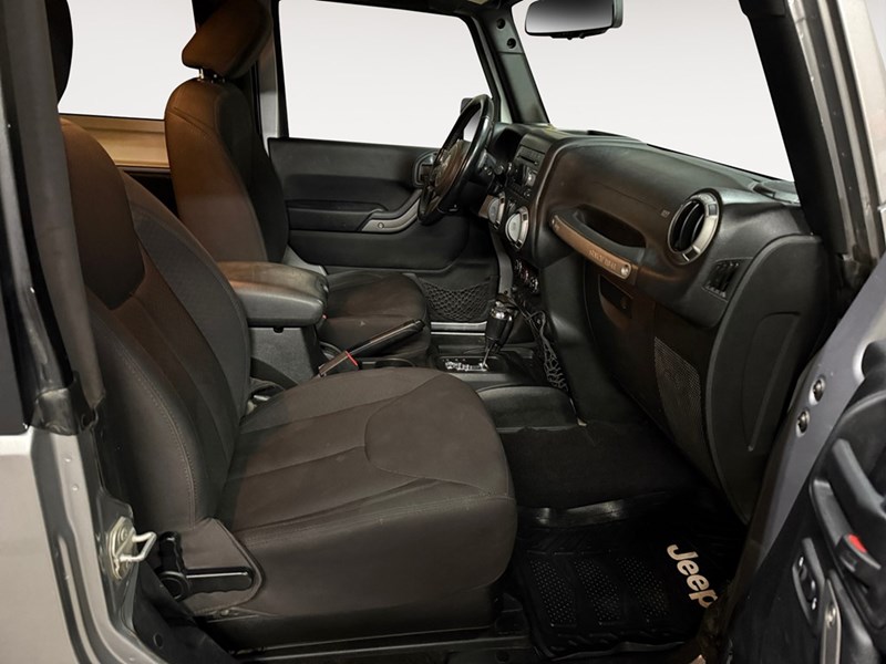 2017 Jeep Wrangler 4WD 2dr Sport