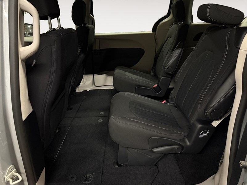 2024 Chrysler Grand Caravan SXT 2WD