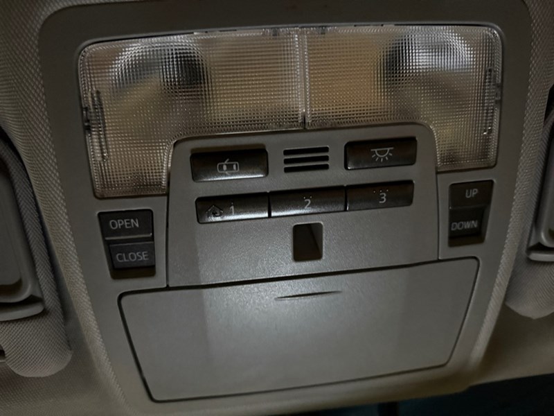 2013 Toyota Camry Hybrid 4dr Sdn XLE