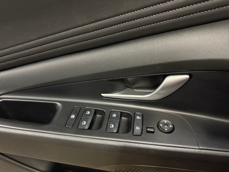 2021 Hyundai Elantra Preferred IVT