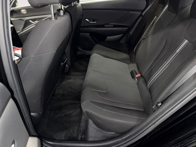 2021 Hyundai Elantra Preferred IVT