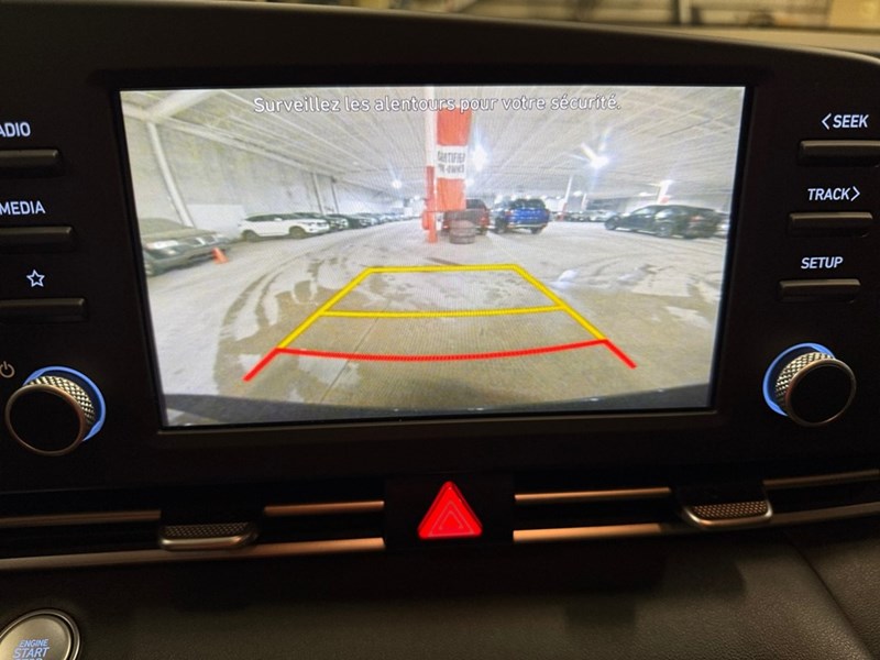 2021 Hyundai Elantra Preferred IVT
