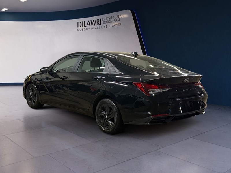 2021 Hyundai Elantra Preferred IVT