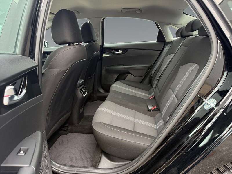 2023 Kia Forte EX IVT