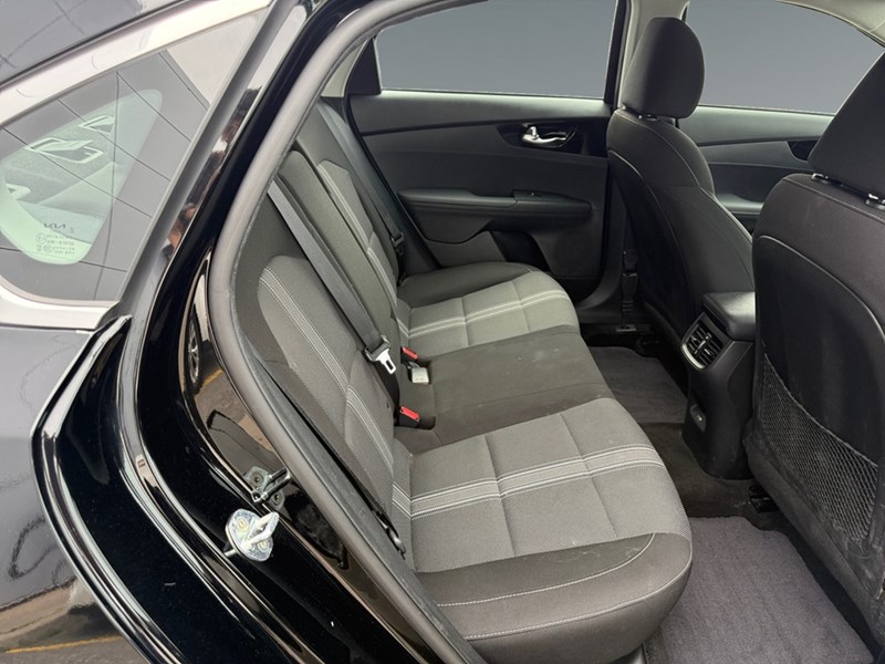 2023 Kia Forte EX IVT