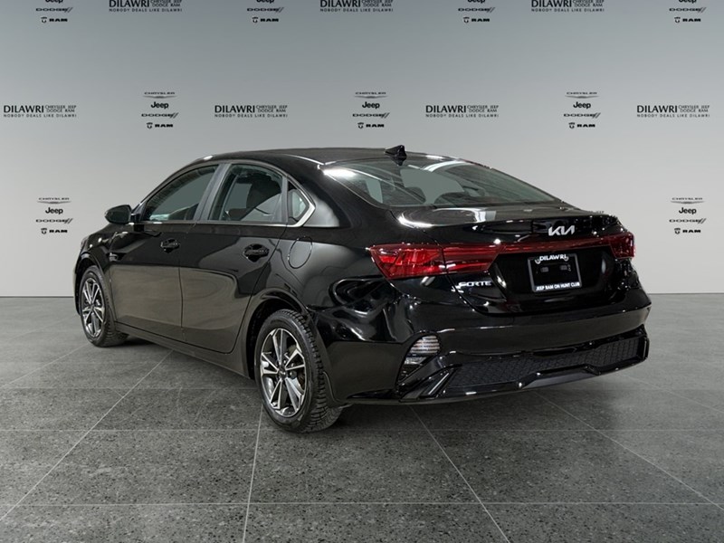 2023 Kia Forte EX IVT