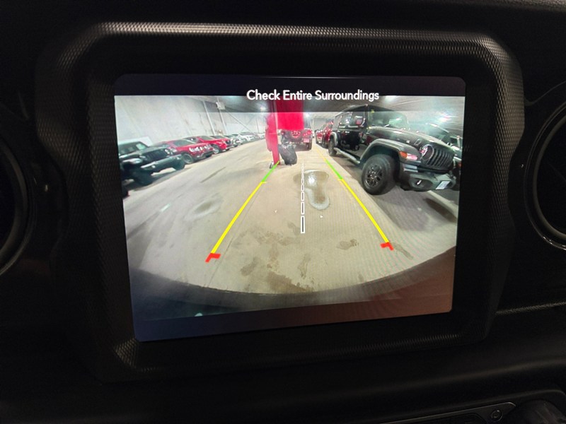 2023 Jeep Wrangler Sport Altitude WITH SOFT TOP !
