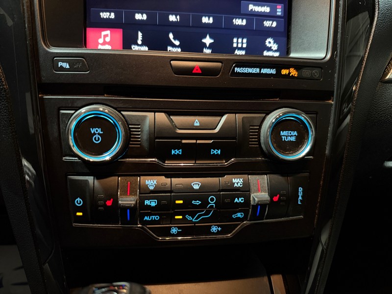 2017 Ford Explorer 4WD 4dr XLT