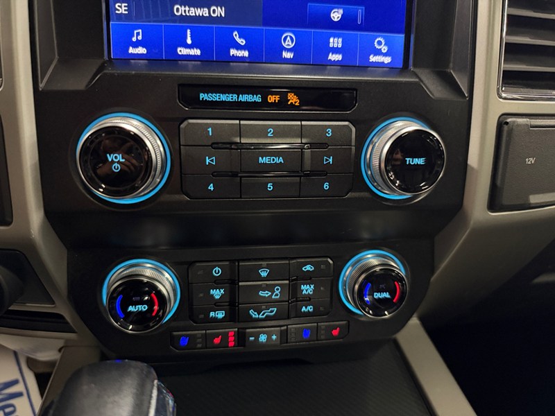 2019 Ford F-150 LARIAT 4WD SuperCrew 5.5' Box