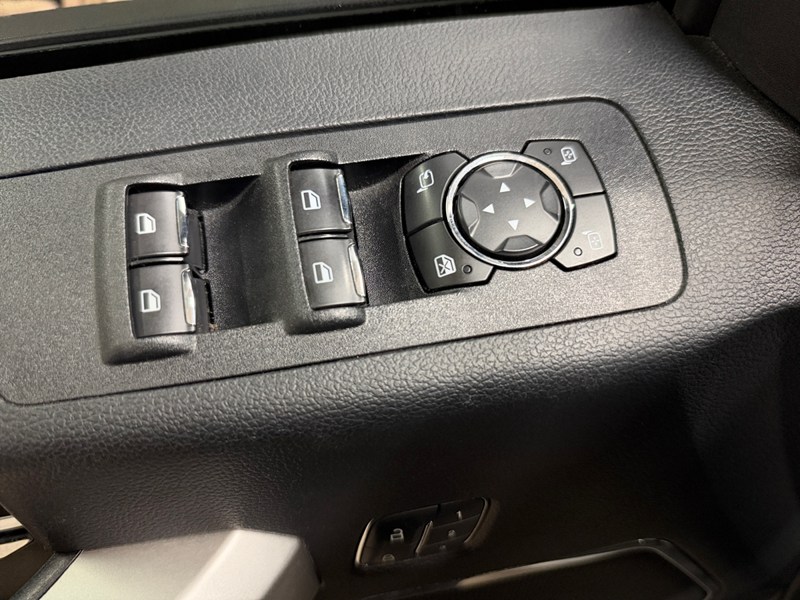 2019 Ford F-150 LARIAT 4WD SuperCrew 5.5' Box