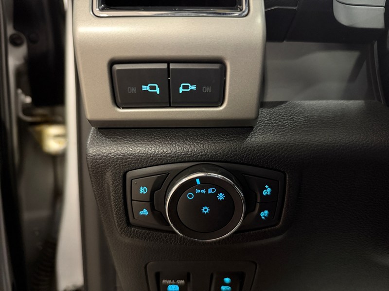 2019 Ford F-150 LARIAT 4WD SuperCrew 5.5' Box