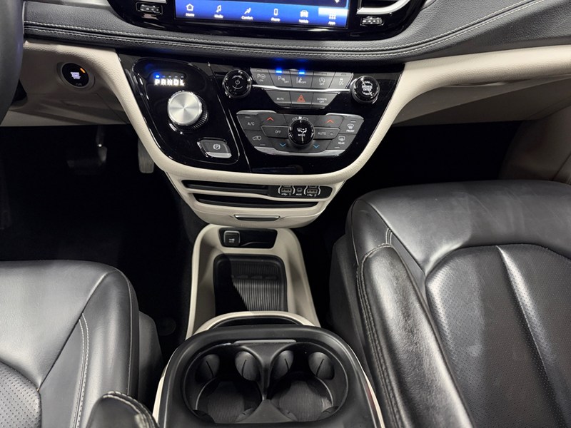 2023 Chrysler Pacifica Touring L FWD