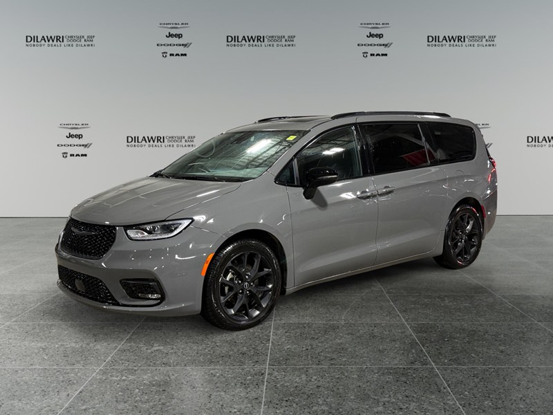 2025 Chrysler Pacifica Limited FWD