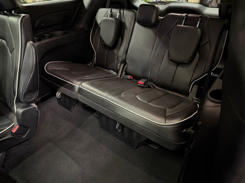 2026 Chrysler Pacifica Limited FWD