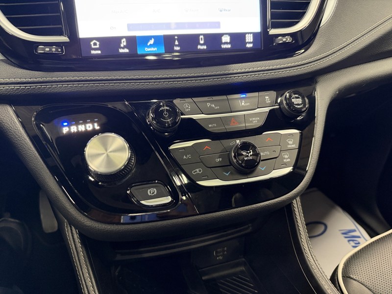 2026 Chrysler Pacifica Limited FWD