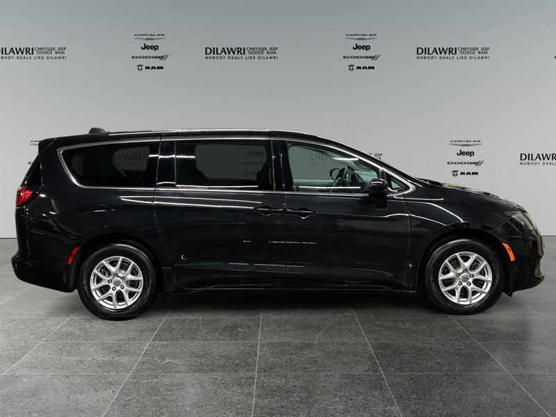 2023 Chrysler Grand Caravan SXT 2WD