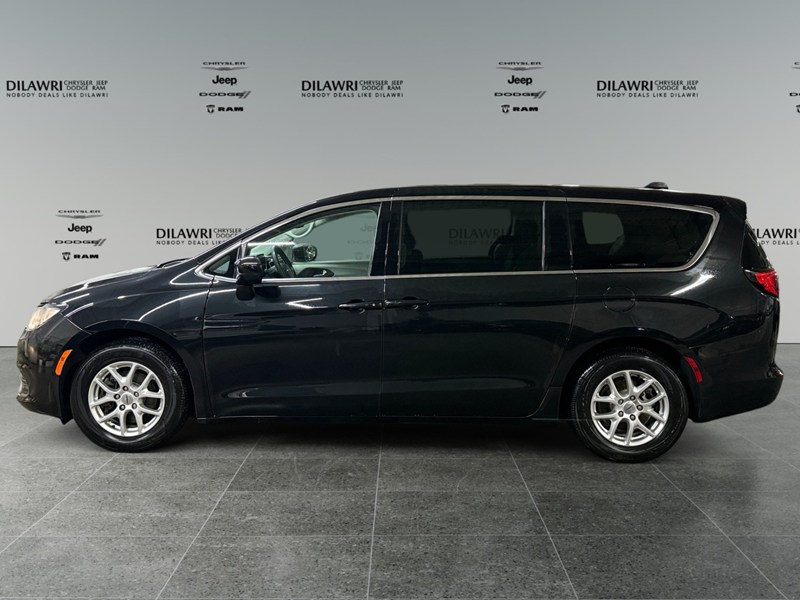 2023 Chrysler Grand Caravan SXT 2WD