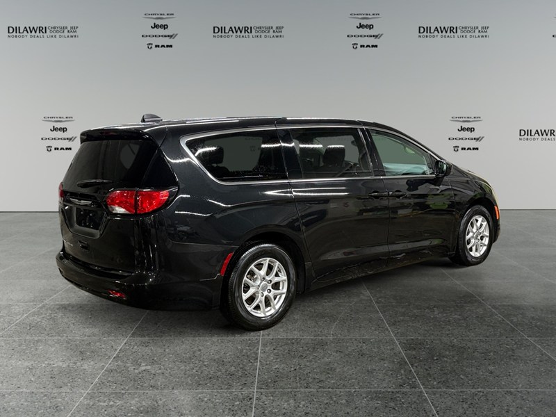 2023 Chrysler Grand Caravan SXT 2WD