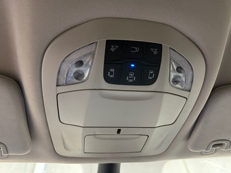 2023 Chrysler Grand Caravan SXT 2WD
