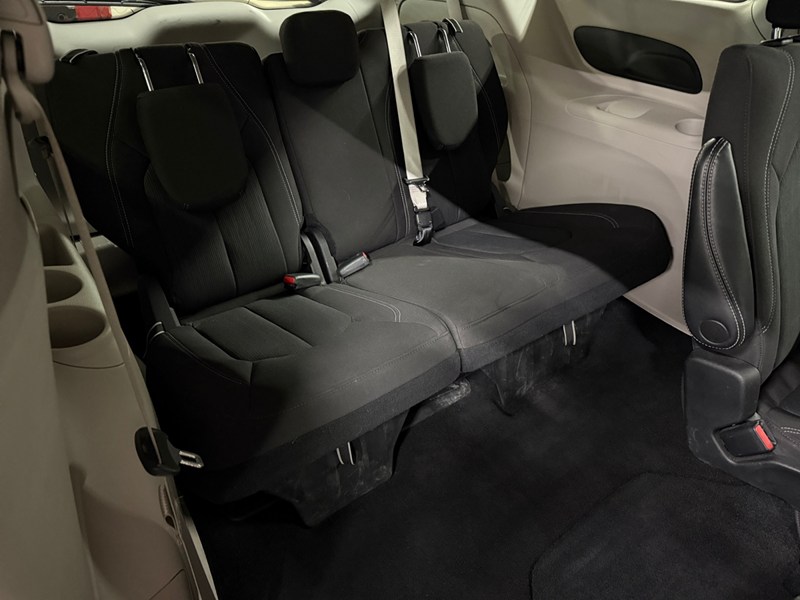 2023 Chrysler Grand Caravan SXT 2WD