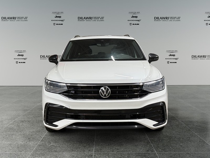 2023 Volkswagen Tiguan Comfortline R-Line Black Edition 4MOTION