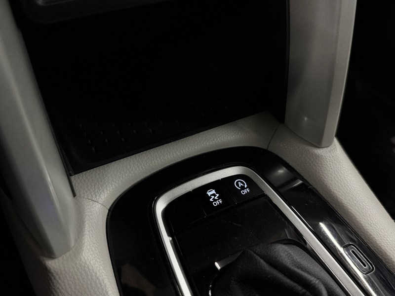 2025 Toyota Corolla Cross L AWD
