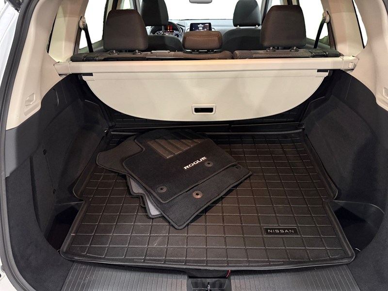 2024 Nissan Rogue AWD SV Moonroof
