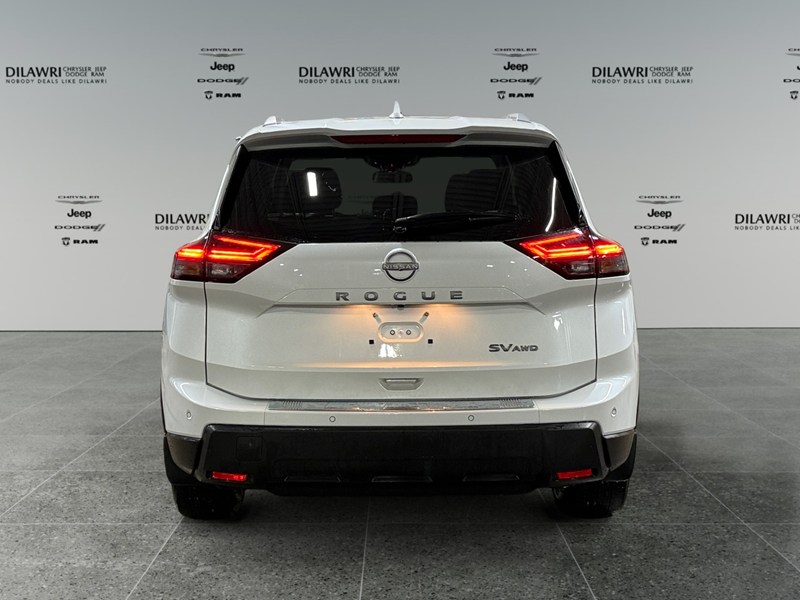 2024 Nissan Rogue AWD SV Moonroof