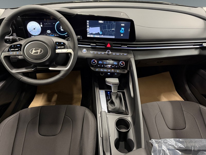 2026 Hyundai Elantra Preferred IVT w/Tech Pkg