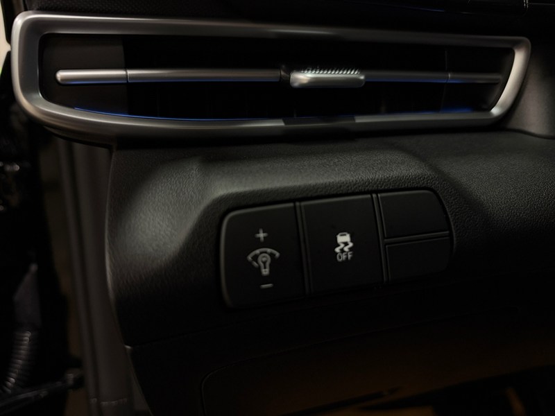 2026 Hyundai Elantra Luxury IVT