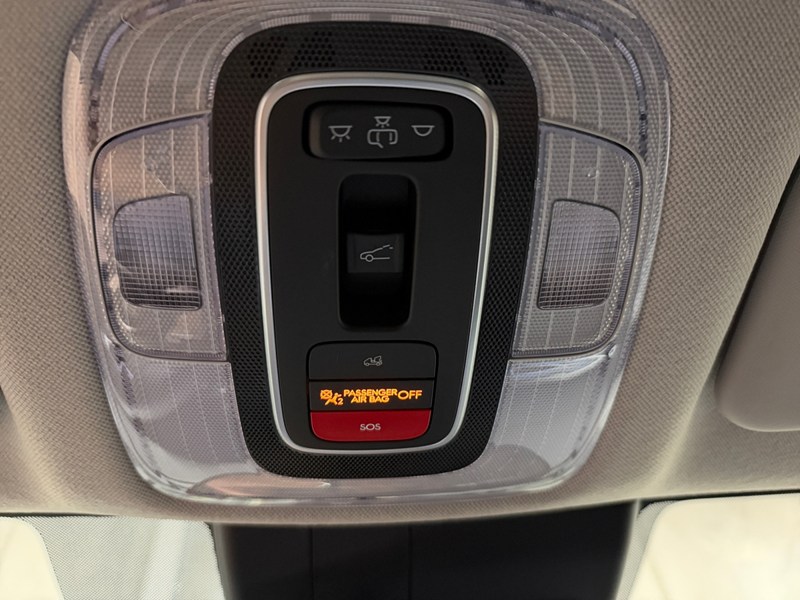 2026 Hyundai Elantra Luxury IVT