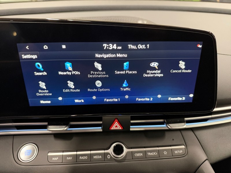 2026 Hyundai Elantra Luxury IVT