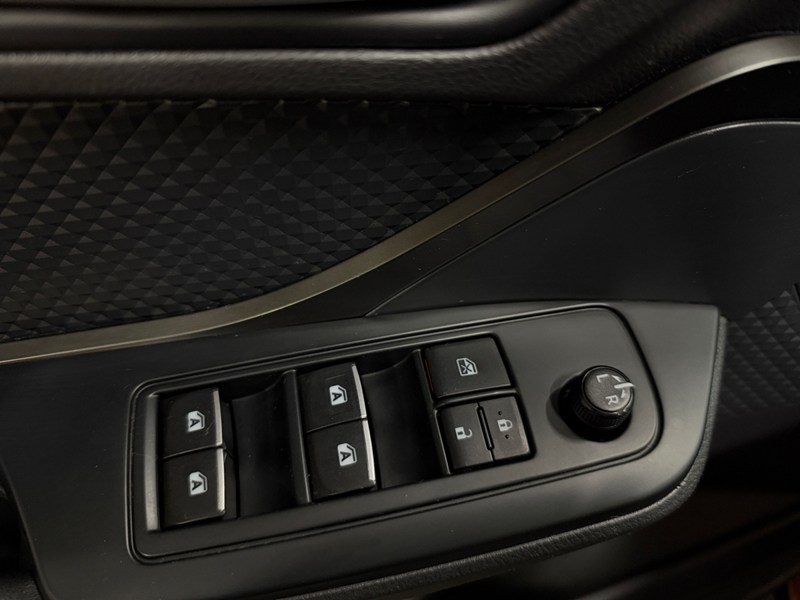 2018 Toyota C-HR FWD XLE