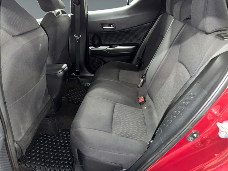 2018 Toyota C-HR FWD XLE