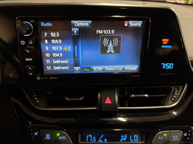 2018 Toyota C-HR FWD XLE