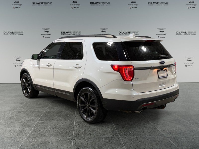 2017 Ford Explorer 4WD 4dr XLT
