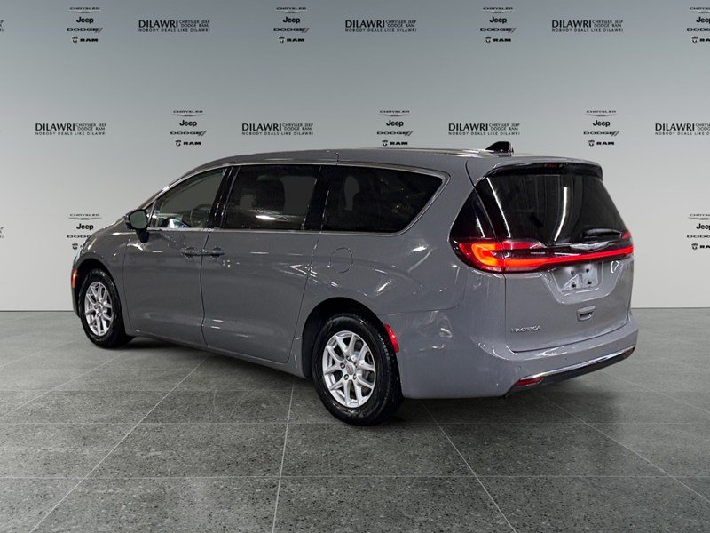 2023 Chrysler Pacifica Touring L FWD