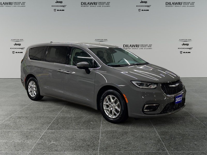 2023 Chrysler Pacifica Touring L FWD