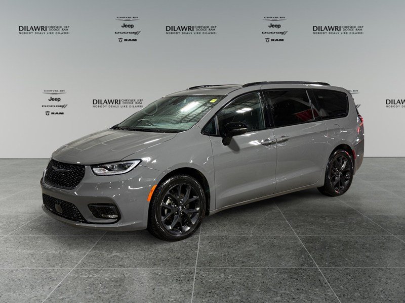 2025 Chrysler Pacifica Limited FWD