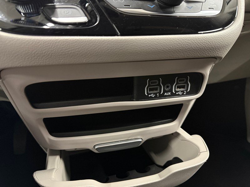 2024 Chrysler Grand Caravan SXT