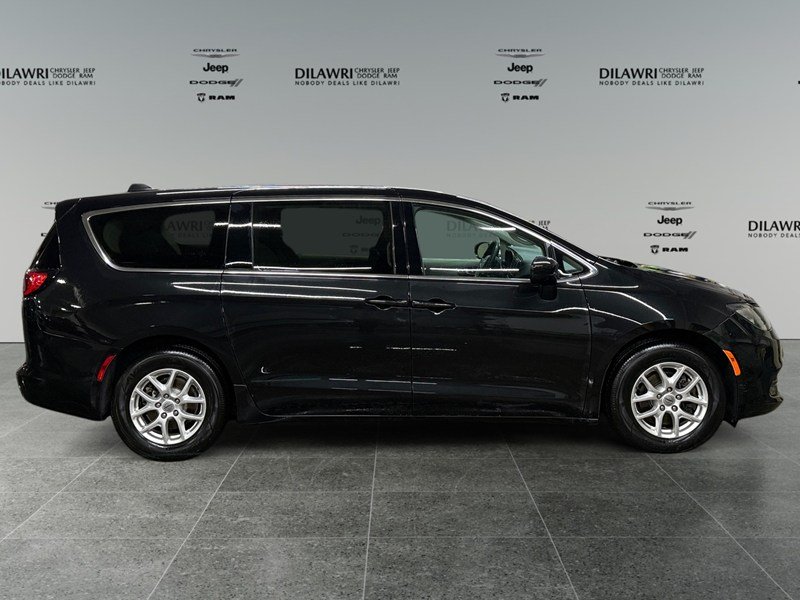 2023 Chrysler Grand Caravan SXT 2WD