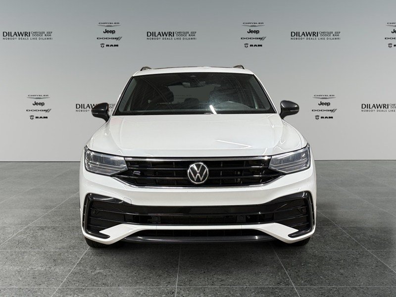 2023 Volkswagen Tiguan Comfortline R-Line Black Edition 4MOTION