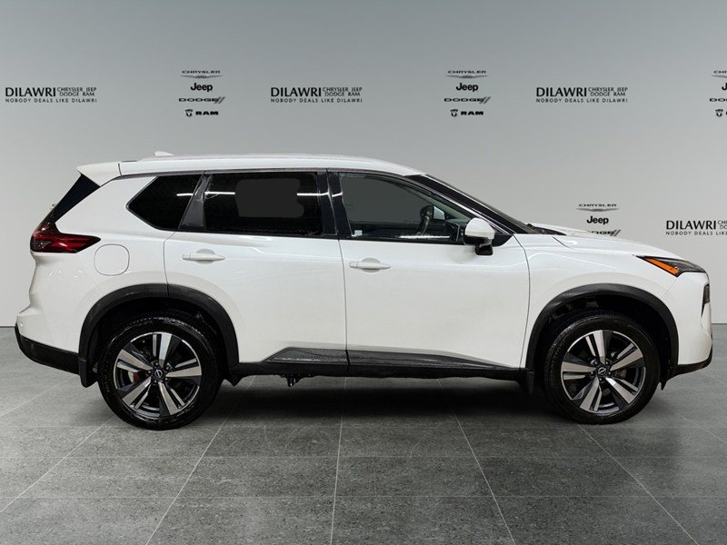 2024 Nissan Rogue AWD SV Moonroof
