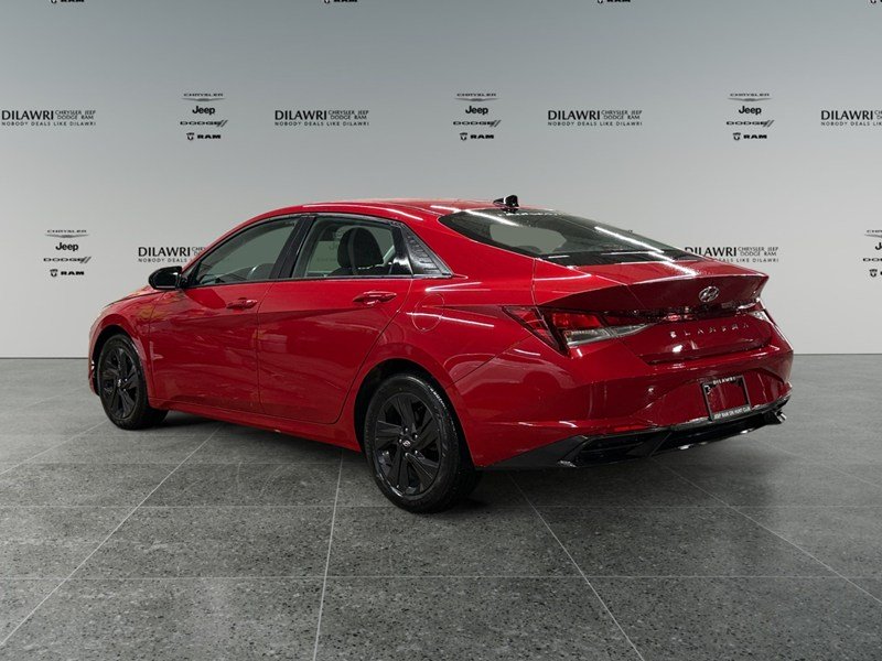 2022 Hyundai Elantra Preferred IVT